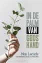 Productafbeelding In de palm van Gods hand